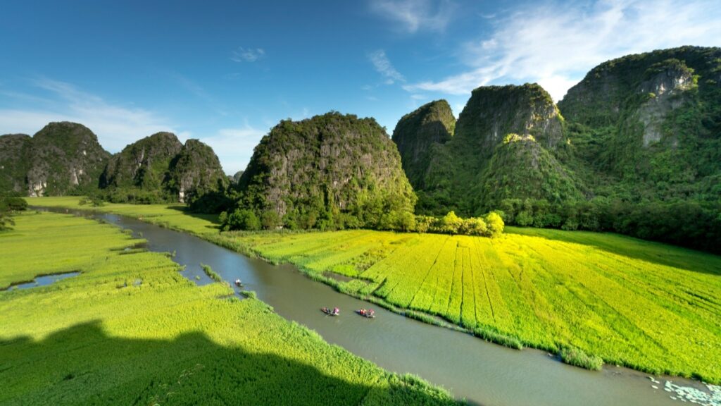 របៀបដែល Cambodia LinkedIn bloggers អាចសហការជាមួយ vietnam advertisers ឆ្នាំ 2025