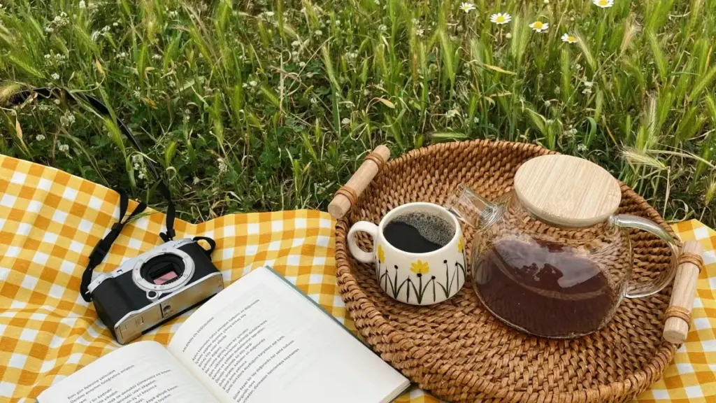 មគ្គុទេសក៍​របស់អ្នក​បង្កើត​ខ្មែរ​ពី​គន្លឹះ​សេវា Douyin ដល់​ហាង Oman សម្រាប់​វីដេអូ​ពាក់ព័ន្ធ​ផ្សព្វផ្សាយ និងវិភាគ​សណ្ឋាគារ។ បែបយុទ្ធសាស្រ្ត​ពិសេស ស្រប​ពេល​បច្ចុប្បន្នភាពឆ្នាំ 2026។