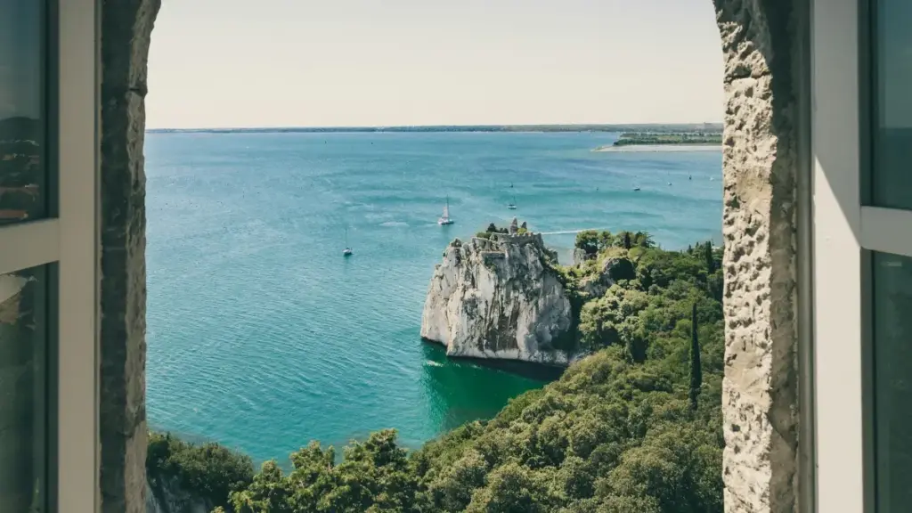 មេរៀនដល់អ្នកបង្កើតនៅកម្ពុជា៖ tacticts ស្វេតសម្រាប់ចាប់ផ្តើមកំហឹផពីម៉ាកអូម៉ានលើ Threads — outreach, tone, និងក្បួន localised ដែលប្រើបានពេលបញ្ចូនផលិតផល។