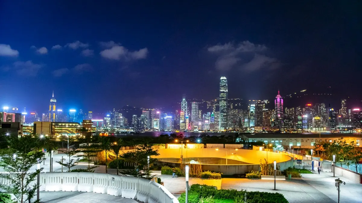 របៀបចូលដល់ Qatar brands លើ Takatak